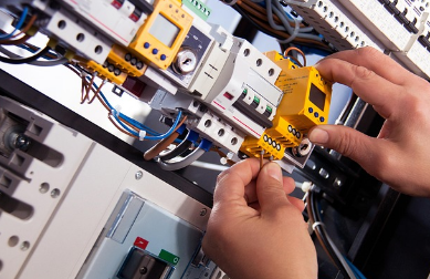 Electrician in Bromley